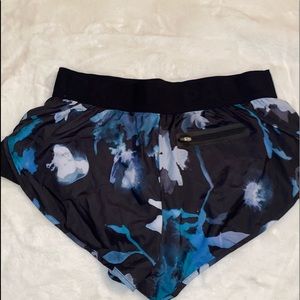 Ivy Park Shorts